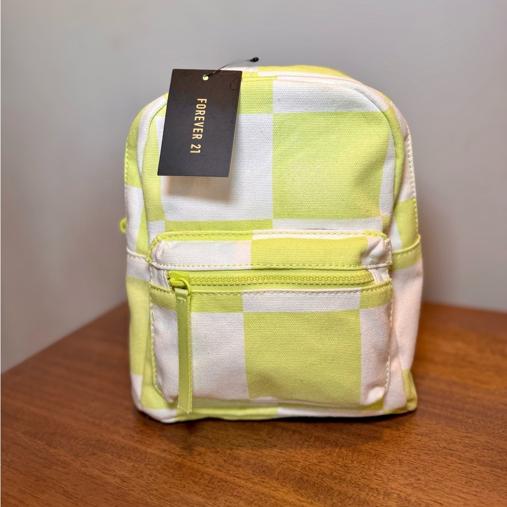 🛼NWT F21 Checkered Mini Backpack 🛼 - Picture 2 of 11